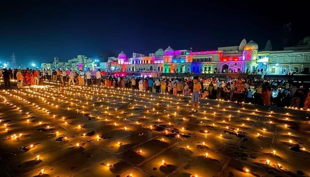 दीपोत्सव पर इस साल 26 लाख दीयों की रोशनी और 2100 भक्तों की महाआरती से झूम उठेगा पूरा अयोध्या, बनेगा नया विश्व रिकॉर्ड
