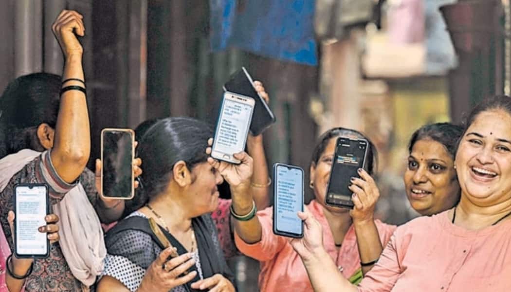 Ladki Bahin Yojana: कौन-कौन से उम्र की लड़कियां उठा सकती हैं लाडकी बहिन योजना का लाभ? जानिए योजना के फायदों की पूरी लिस्ट