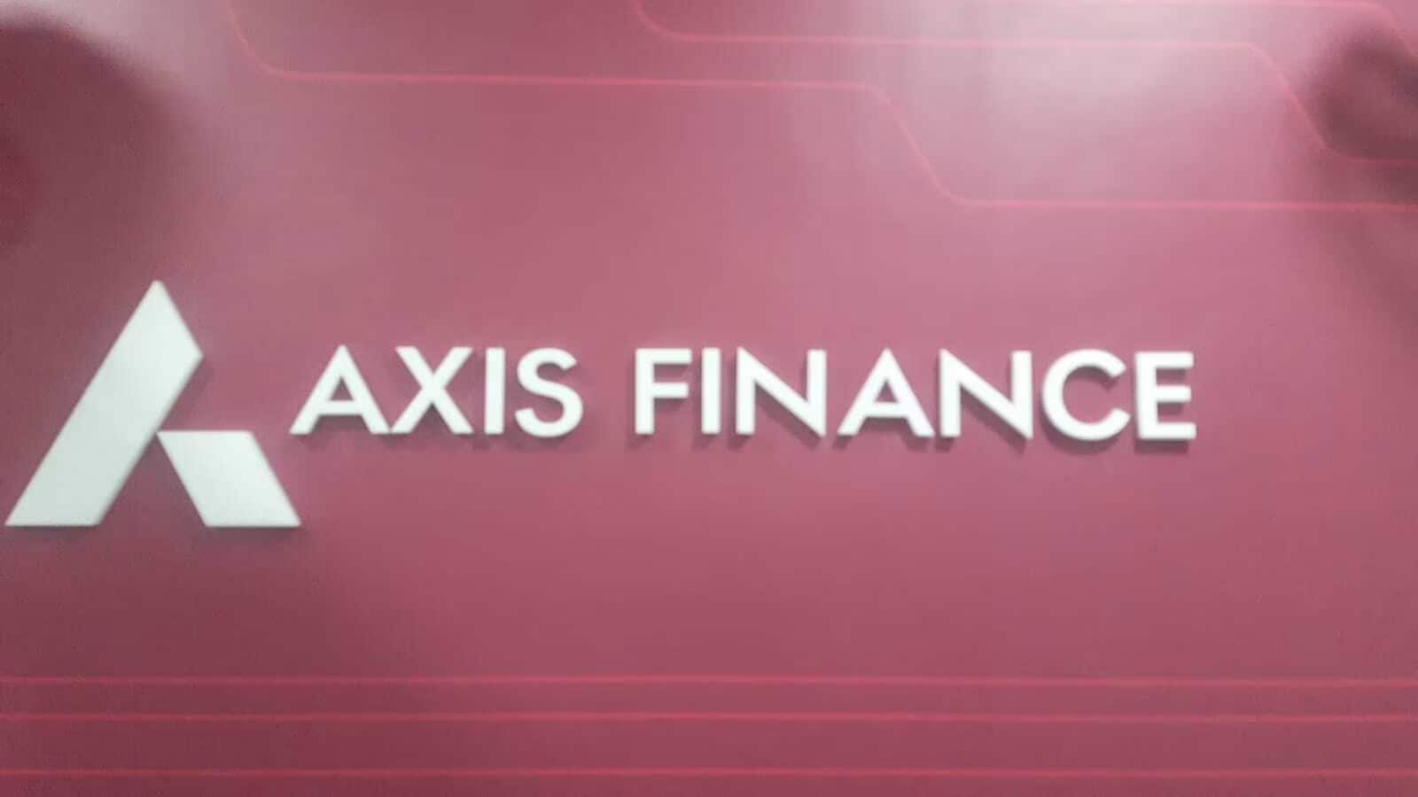 Axis Bank के एनबीएफसी Axis Finance में बिक रही 20% हिस्सेदारी, केदार कैपिटल और ब्लैकस्टोन ने लगाई बोली