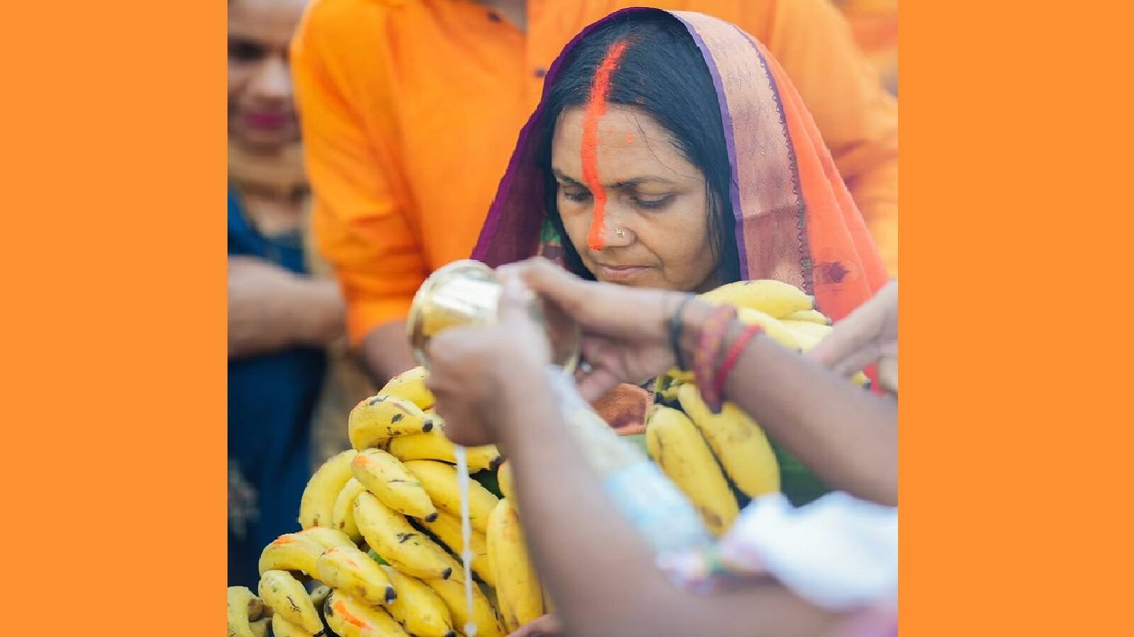 Chhath Puja 2025 Day 3: तीन राजयोग में होगा आज छठ का संध्या अर्घ्य, आज की पूजा में जरूर करें सूर्य देव और छठ माता की ये आरती Chhath Puja 2025 Day 3: तीन राजयोग में होगा आज छठ का संध्या अर्घ्य, आज की पूजा में जरूर करें सूर्य देव और छठ माता की ये आरती