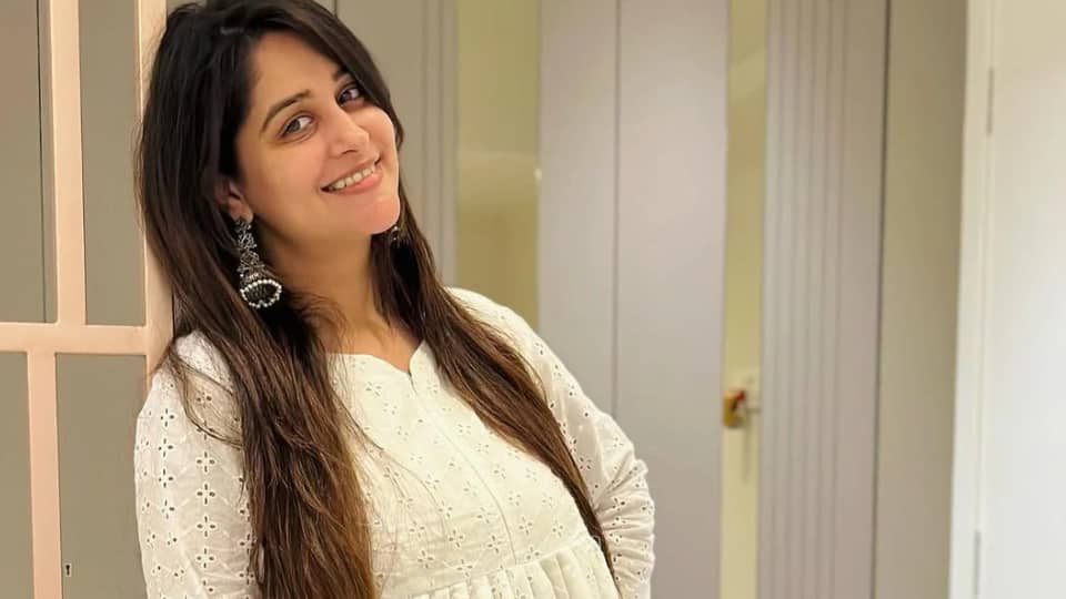 Dipika Kakkar Health Update: कैंसर से जूझतीं दीपिका कक्कड़ ने साझा किया दर्द भरा हेल्थ अपडेट, झड़ते बाल और माउथ अल्सर से हैं परेशान