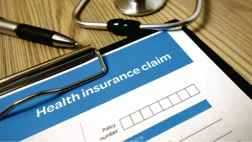 Health Insurance Porting: बीमा कंपनी बदलने पर रिजेक्ट हो रहा क्लेम तो जान लें ये जरूरी टिप्स Health Insurance Porting: बीमा कंपनी बदलने पर रिजेक्ट हो रहा क्लेम तो जान लें ये जरूरी टिप्स