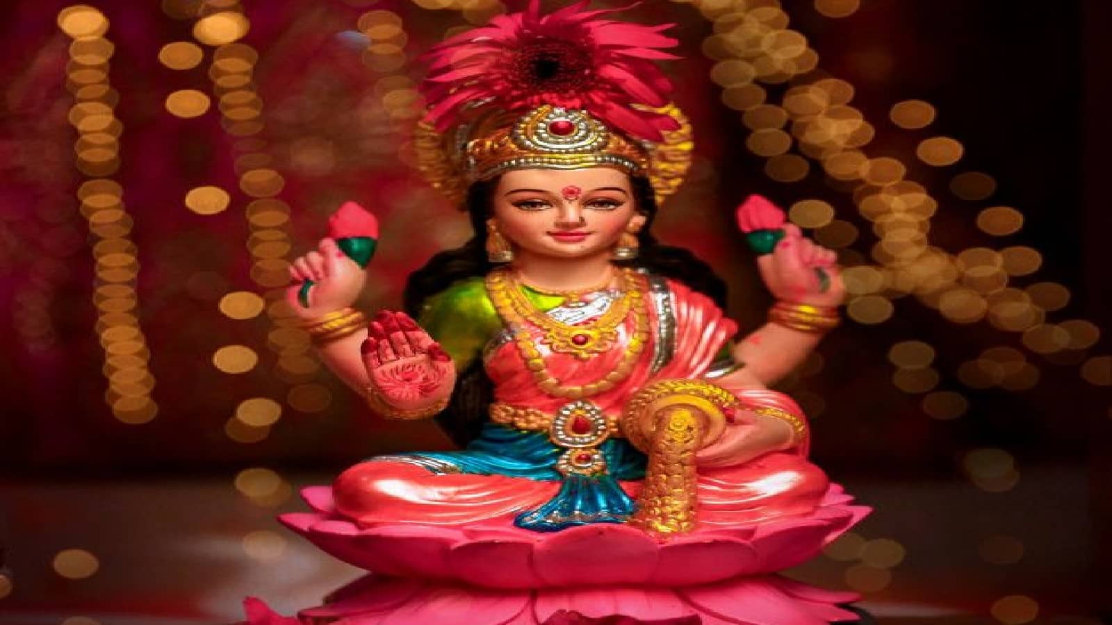 Kojagara Puja 2025 Date: आज की रात धरती पर आएंगी मां लक्ष्मी और इन पर बरसाएंगी कृपा, जानिए आज लक्ष्मी पूजा का शुभ मुहूर्त