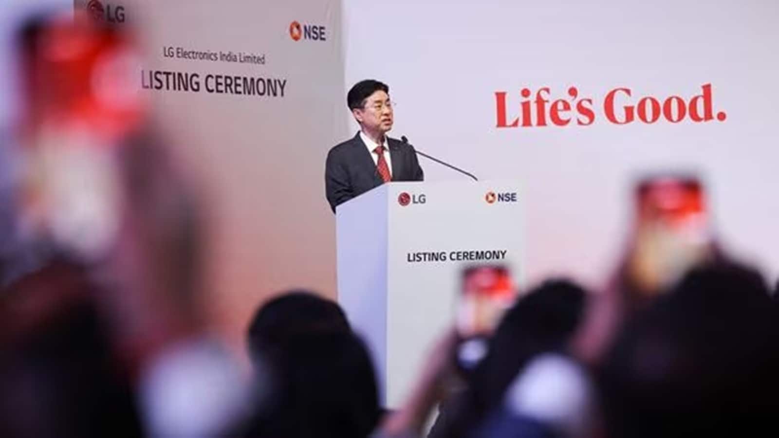 LG Electronics India के एमडी Hong Ju Jeon ने पूरी स्पीच दी हिंदी में, लिस्टिंग सेरेमनी पर निवेशकों का जीता दिल