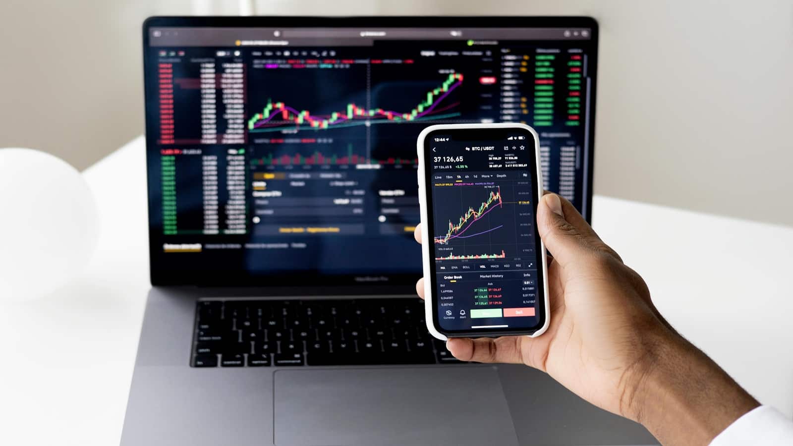 Stocks to Watch: निफ्टी की एक्सपायरी, सात लिस्टिंग्स और Oil India, Mahanagar Gas समेत इन शेयरों पर रखें नजर