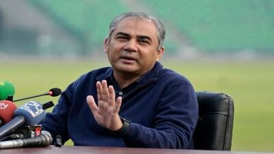 टीम इंडिया के 'नो हैंडशेक' रुख पर बौखलाए मोहसिन नकवी 