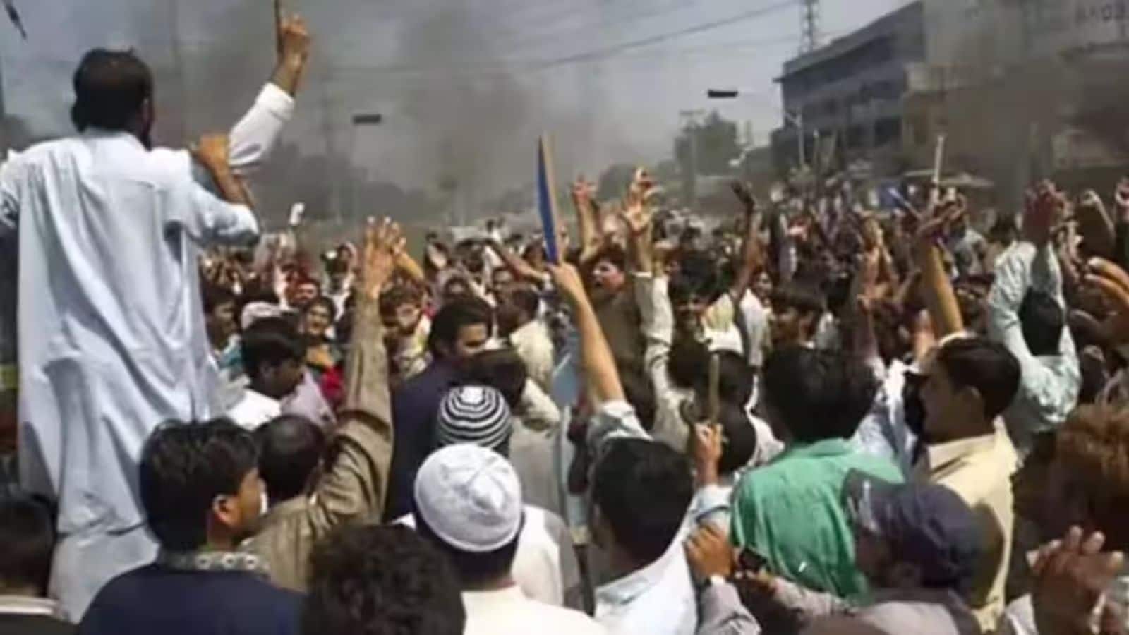 PoK Protest: पीओके में विरोध-प्रदर्शन तेज! पाकिस्तानी सेना की गोलीबारी में 8 लोगों की मौत, कई घायल