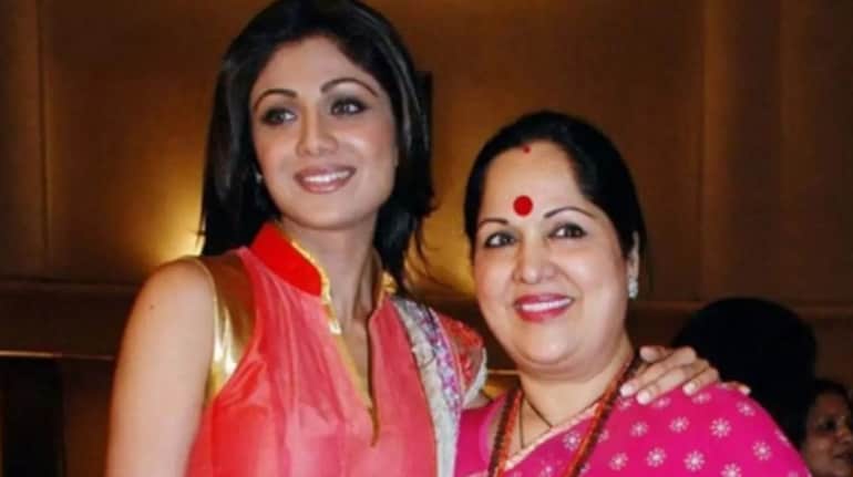 shilpa shetty mother hospitalized