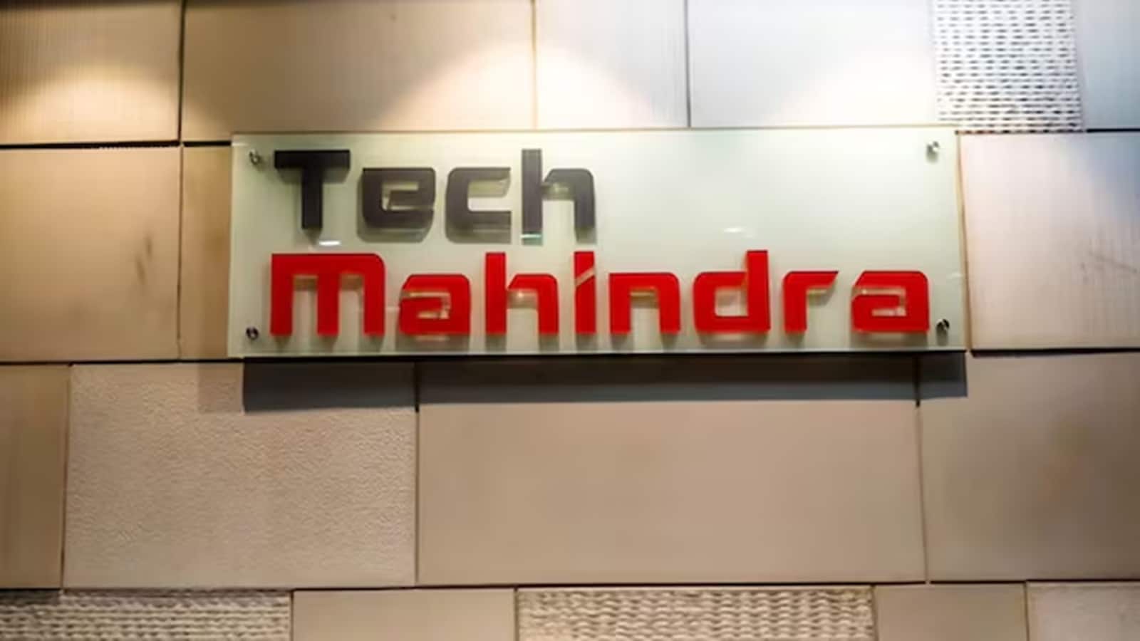 Tech Mahindra  के शेयर धड़ाम, Q2 रिजल्ट के बाद ब्रोकरेज फर्म नहीं हैं एक सुर में