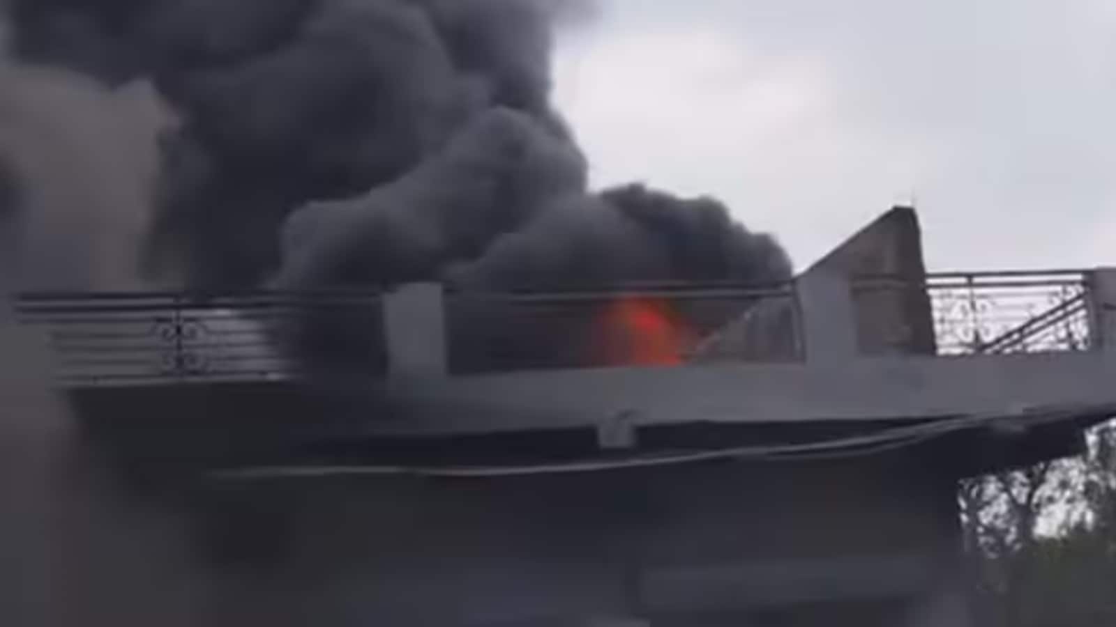 Mumbai chawl fire: दिवाली के दिन दक्षिण मुंबई के एक चॉल में आग लगने से 15 साल के लड़के की मौत, 3 घायल