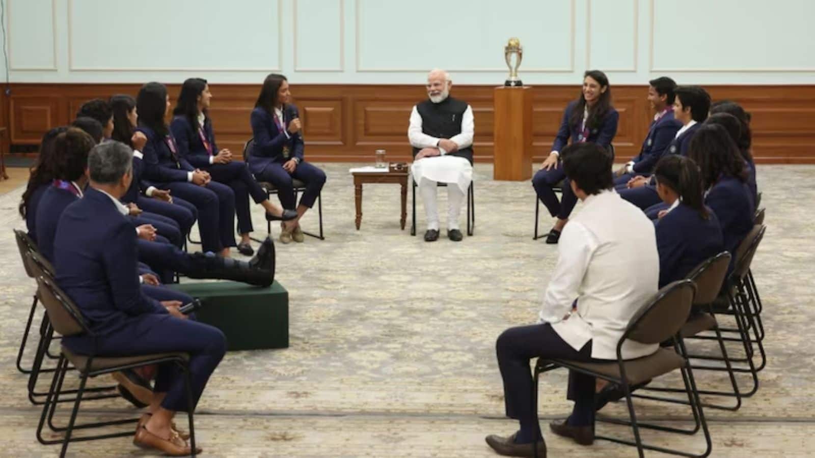 Amol Muzumdar: 'हमें वह फोटो नहीं चाहिए, हमें तो...' अमोल मजूमदार ने पीएम मोदी के साथ शेयर किया एक खास किस्सा