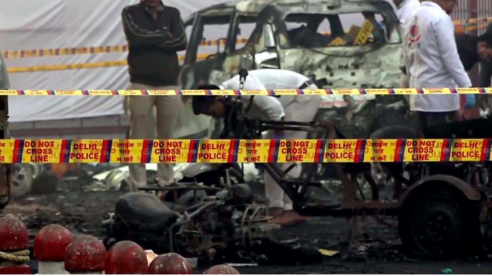 Delhi Blast: आंखों की रोशनी गई, सुनने की क्षमता भी खत्म...दिल्ली ब्लास्ट में कारोबारी की जिंदगी तबाह