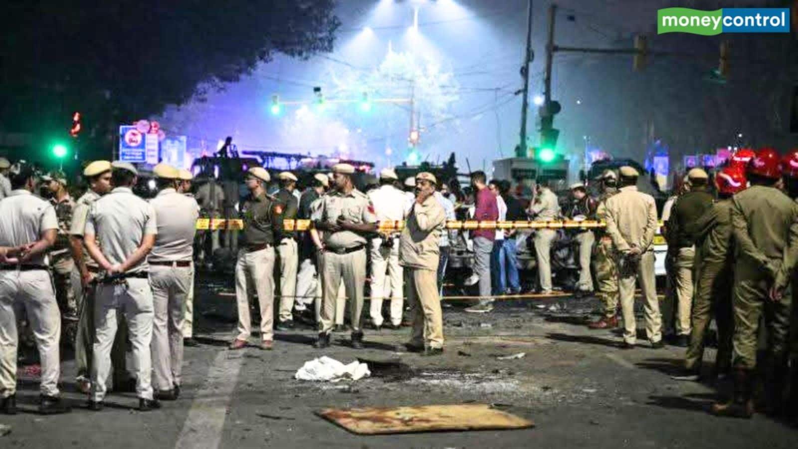 Delhi blast: दिल्ली में ब्लास्ट का फरीदाबाद से कनेक्शन, जानिए धमाके से पहले दिन में क्या हुआ था