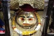 Kaal Bhairav Jayanti 2025: आज इन मंत्रों से करें काल भैरव की पूजा, हर समस्या से मिलेगा छुटकारा Kaal Bhairav Jayanti 2025: आज इन मंत्रों से करें काल भैरव की पूजा, हर समस्या से मिलेगा छुटकारा