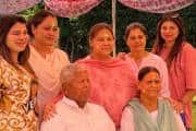 Lalu Family: बिहार के पहले सियासी परिवार में बगावत, देखें लालू का पूरा मेगा 'फैमली ट्री' Lalu Family: बिहार के पहले सियासी परिवार में बगावत, देखें लालू का पूरा मेगा 'फैमली ट्री'