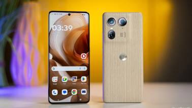 Motorola Edge 50 Ultra पर धमाकेदार ऑफर, ₹15,000 तक सस्ता हुआ यह प्रीमियम फोन