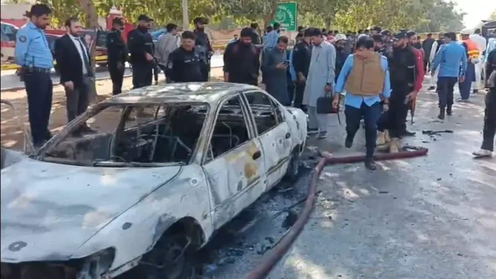 Pakistan Blast: पाकिस्तान में बड़ा विस्फोट! इस्लामाबाद कोर्ट के पास जबरदस्त धमाका, 12 लोगों की मौत, दर्जनों घायल