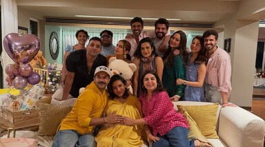 शादी की चौथी सालगिरह पर राजकुमार राव और पत्रलेखा के घर बेटी का जन्म हुआ है। कपल ने सुबह सबेरे फैंस को गुडन्यूज सुनाई। इस खबर से सबसे ज्यादा खुश फराह खान है।