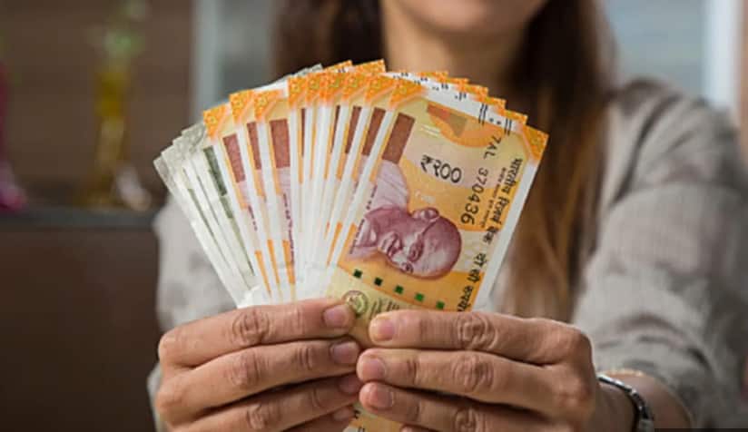 12 राज्यों में महिलाओं के लिए कैश ट्रांसफर पर 1.68 लाख करोड़ का खर्च, बजट पर बढ़ता दिखा दबाव