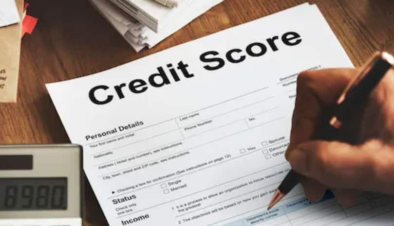 Credit Score: अच्छा क्रेडिट स्कोर होने के बावजूद नहीं मिल रहा लोन? तो जान लें ये अहम कारण और बदलते नियम Credit Score: अच्छा क्रेडिट स्कोर होने के बावजूद नहीं मिल रहा लोन? तो जान लें ये अहम कारण और बदलते नियम