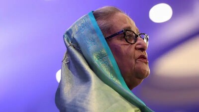 Sheikh Hasina Death Penalty: बांग्लादेश से भागकर भारत में रह रहीं शेख हसीना को हाल ही में मौत की सजा सुनाई गई थी
