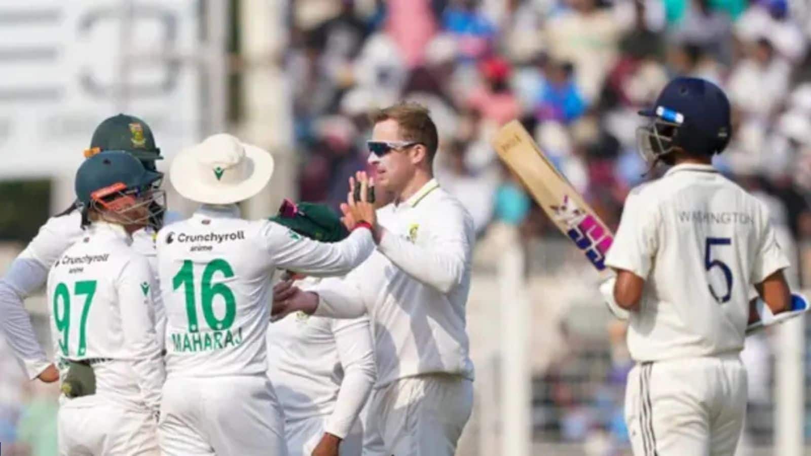 IND vs SA: 15 साल बाद भारत को घर में साउथ अफ्रीका ने दी मात, किया ये बड़ा कारनामा IND vs SA: 15 साल बाद भारत को घर में साउथ अफ्रीका ने दी मात, किया ये बड़ा कारनामा