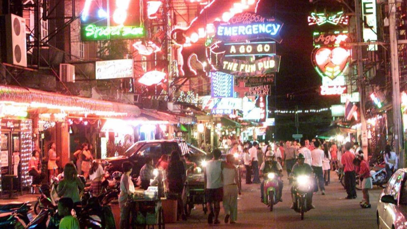 Thailand: थाईलैंड जाने वाले हैं तो जान ले ये नया नियम, नहीं तो लग सकता है 27,000 रुपये तक का जुर्माना Thailand: थाईलैंड जाने वाले हैं तो जान ले ये नया नियम, नहीं तो लग सकता है 27,000 रुपये तक का जुर्माना