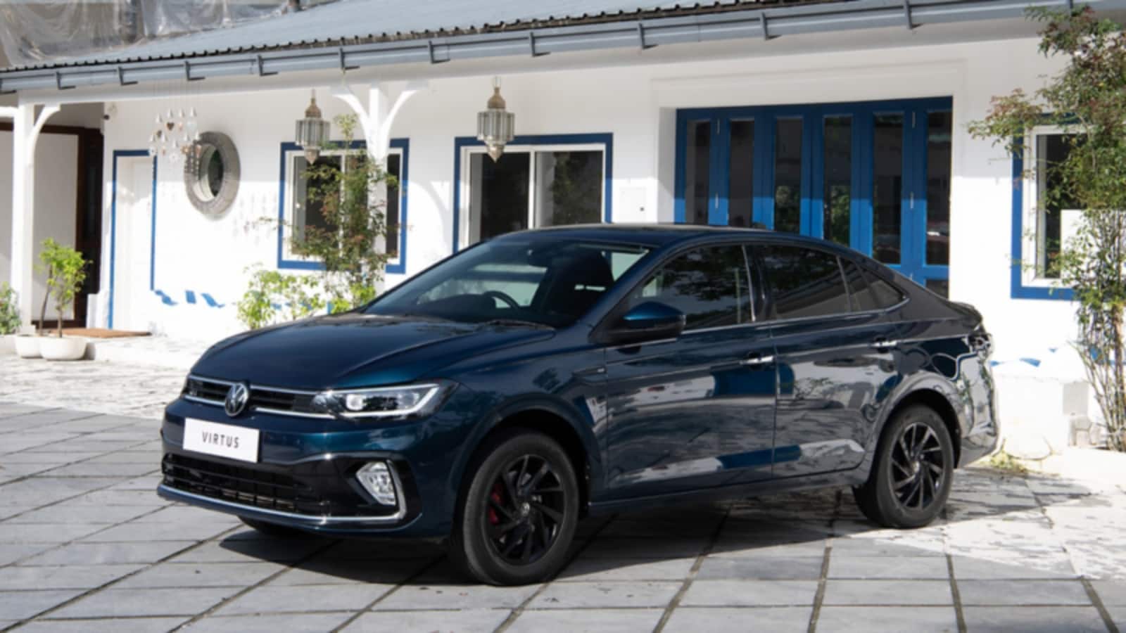 Volkswagen Virtus ने तोड़ा रिकॉर्ड, अक्टूबर 2025 में की सबसे ज्यादा यूनिट्स की बिक्री Volkswagen Virtus ने तोड़ा रिकॉर्ड, अक्टूबर 2025 में की सबसे ज्यादा यूनिट्स की बिक्री