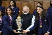 पीएम मोदी ने महिला क्रिकेट टीम से की मुलाकात, वर्ल्ड कप चैंपियन को किया सम्मानित, तस्वीरें वायरल