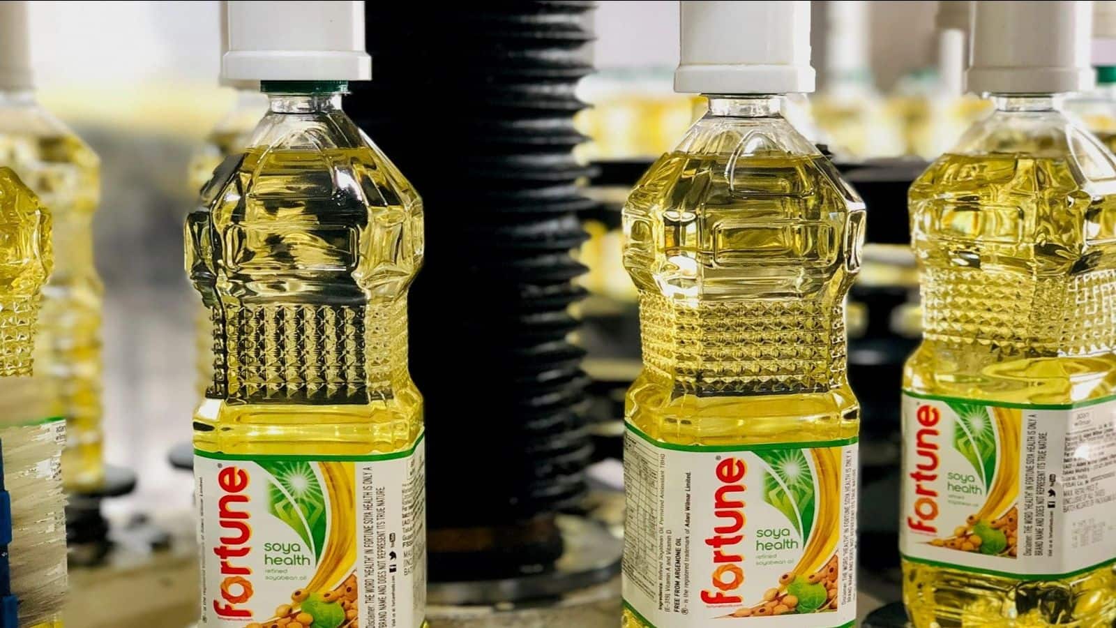 अदाणी ग्रुप ने बेची इस कंपनी में अपनी पूरी हिस्सेदारी! ₹2400 करोड़ की हुई ब्लॉक डील, शेयर भी लुढ़के