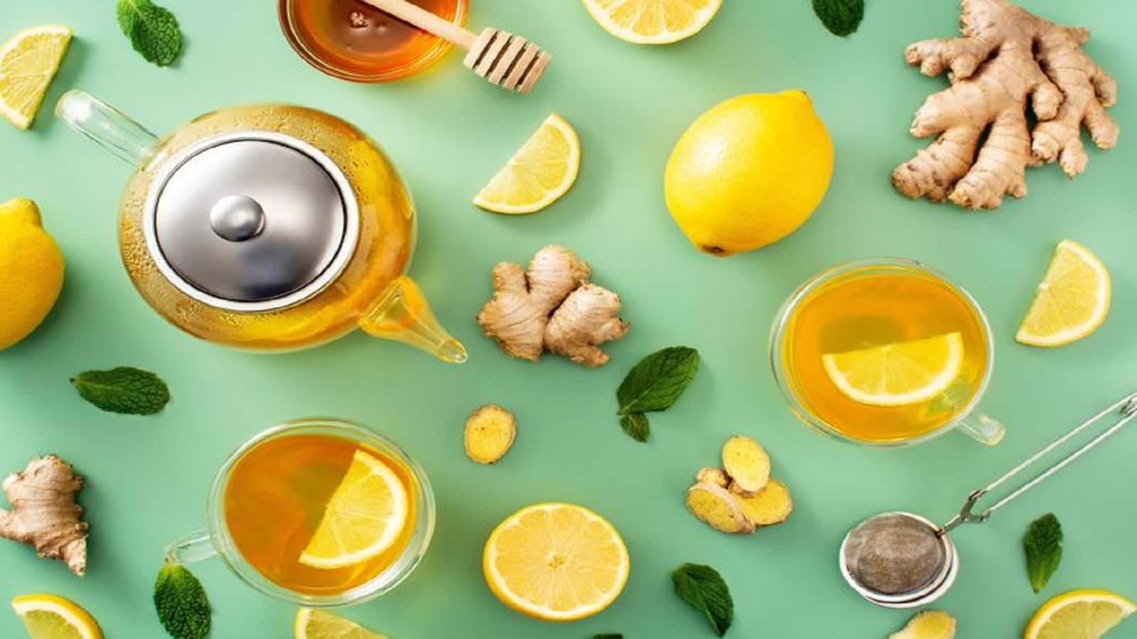 Tips for Bridal Glow: दुल्हन की स्किन सीरम से नहीं, घर के बने इन ग्लो शॉट्स से दमकेगी Tips for Bridal Glow: दुल्हन की स्किन सीरम से नहीं, घर के बने इन ग्लो शॉट्स से दमकेगी