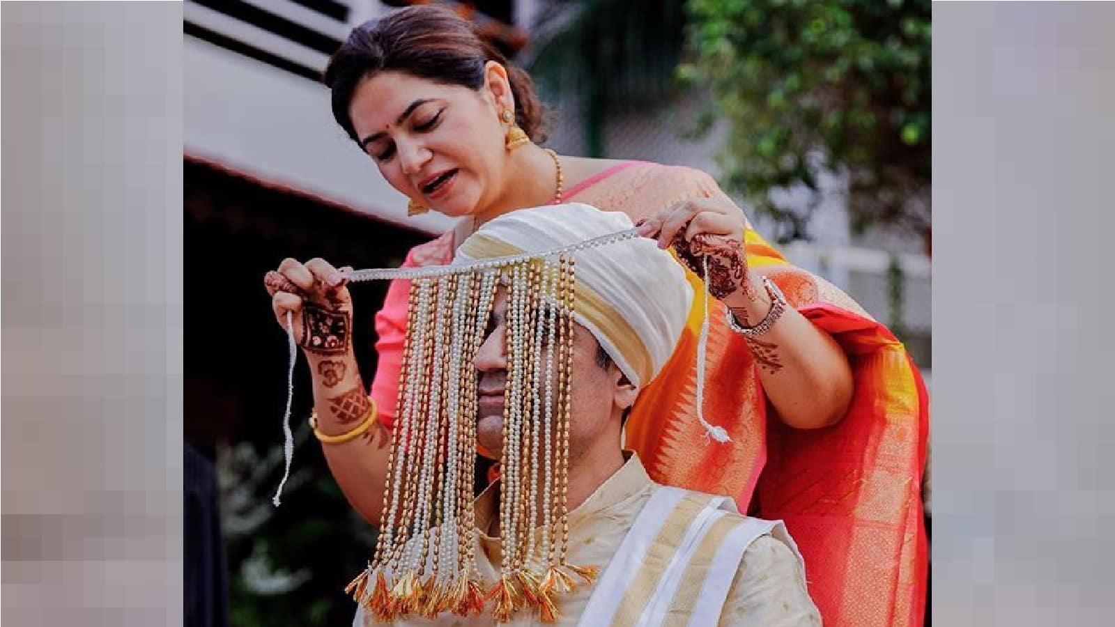 Sehra Wedding Rituals: शादी में इसलिए बांधा जाता है दूल्हे के सिर पर सेहरा, जानिए परंपरा से जुड़ी ये धार्मिक वजह