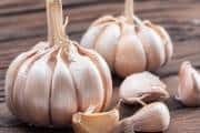 नकली लहसुन से बचें! जानिए असली लहसुन पहचानने के आसान घरेलू तरीके