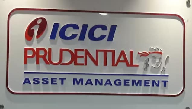 ICICI Prudential AMC के IPO से पहले 30 करोड़ डॉलर के शेयर बेच सकती है ब्रिटेन की Prudential