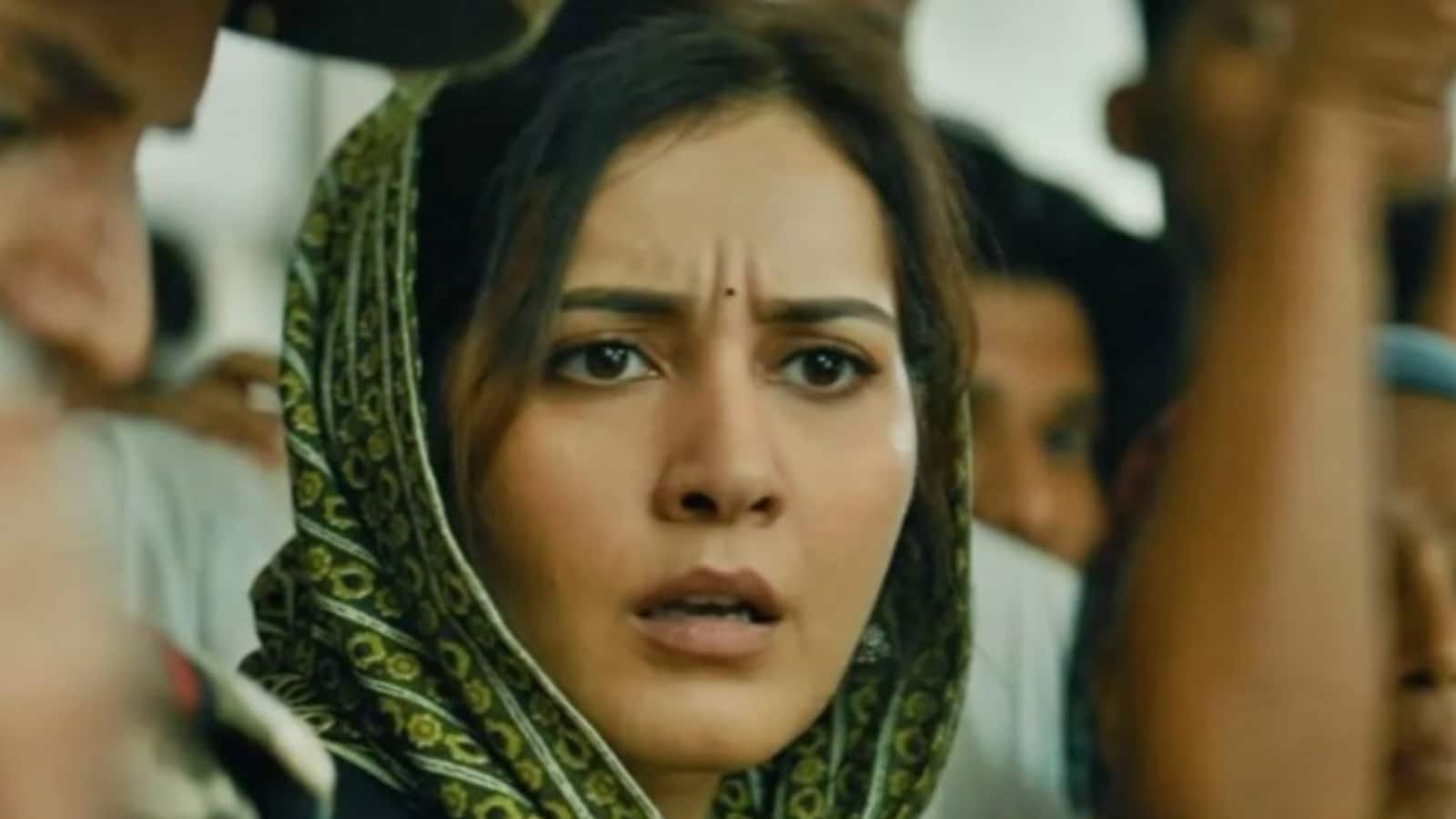 National Press Day: 10 बॉलीवुड एक्टर्स जिन्होंने सिल्वर स्क्रीन पर जर्नलिस्ट का किरदार निभाकर जीता लोगों का दिल