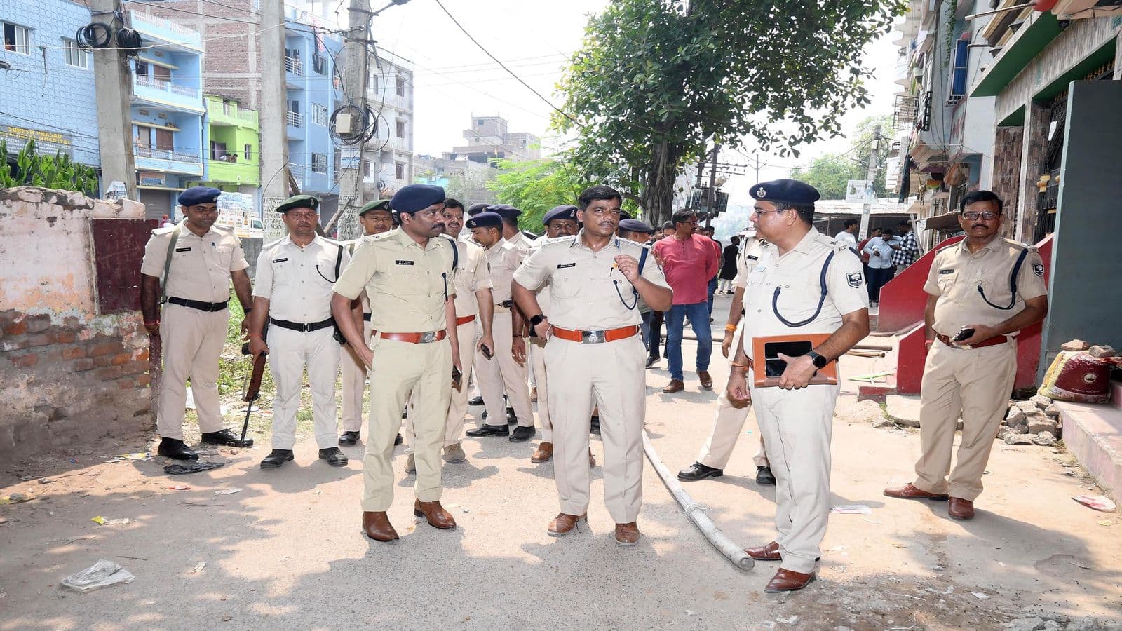 Bihar Result 2025: बिहार रिजल्ट से पहले पटना में हाई अलर्ट! मतगणना के लिए सुरक्षा के पुख्ता इंतजाम, स्कूल बंद Bihar Result 2025: बिहार रिजल्ट से पहले पटना में हाई अलर्ट! मतगणना के लिए सुरक्षा के पुख्ता इंतजाम, स्कूल बंद