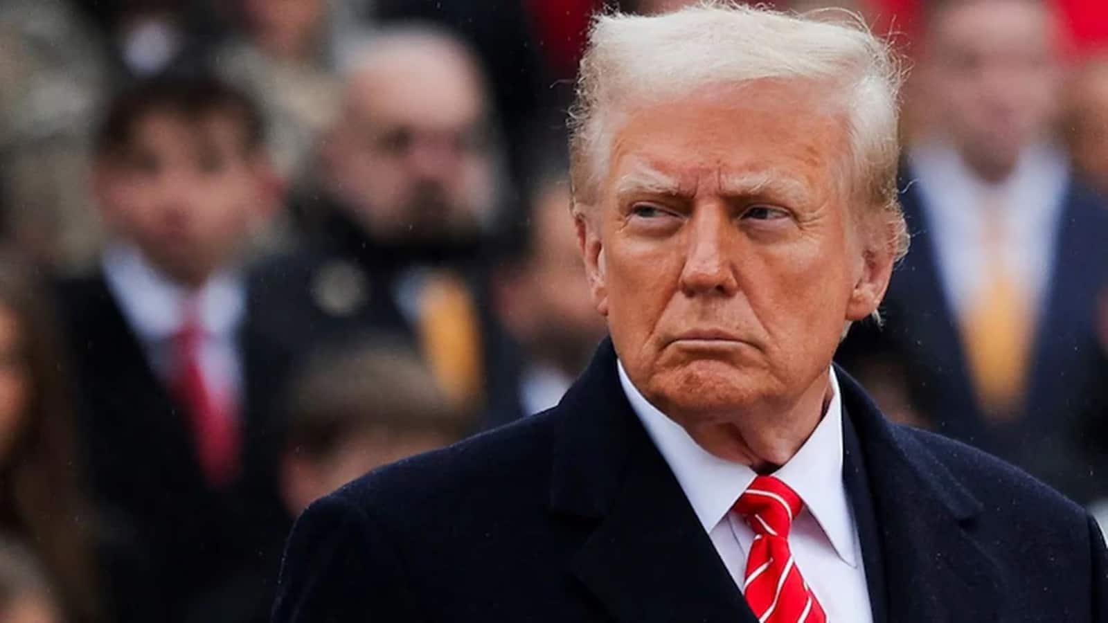 Trump vs BBC: बीबीसी पर ₹44300 करोड़ का मुकदमा करेंगे ट्रंप! समझें क्या है मामला Trump vs BBC: बीबीसी पर ₹44300 करोड़ का मुकदमा करेंगे ट्रंप! समझें क्या है मामला