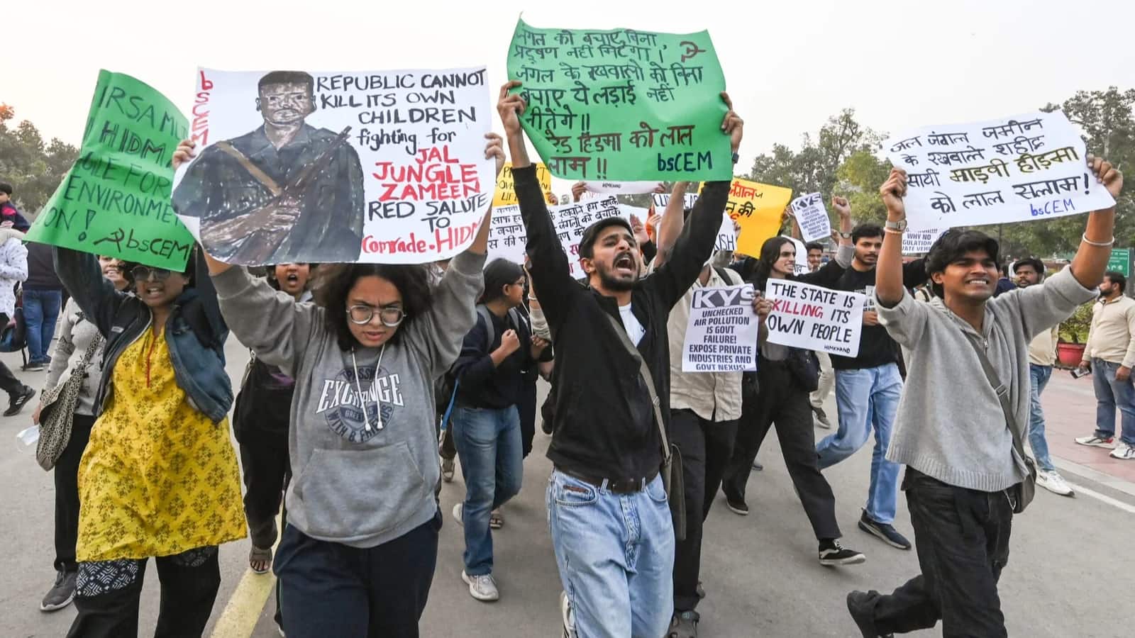 Delhi: व्हाट्सएप ग्रुप से कैसे हुआ हिंसक प्रदर्शन का प्लान, पुलिस कर रही मैसेजेस की जांच