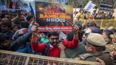 Bangladesh: भयानक हमले में बिजनेसमैन खोकन चंद्र दास की मौत हो गई है।