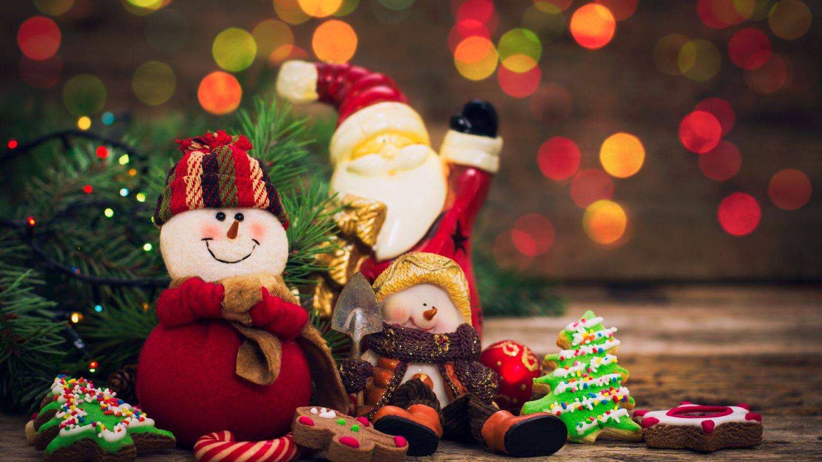 Christmas 2025: लाल, हरा और सफेद रंग क्यों हैं क्रिसमस की जान, जानिए इतिहास और रहस्य!
