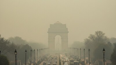 दिल्ली की हवा क्यों होती है इतनी जहरीली, ठंड में क्यों बढ़ जाता प्रदूषण? ये है इसका असली कारण 
