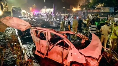 Delhi blast: टेरर मॉड्यूल की जांच कर रही राष्ट्रीय जांच एजेंसी (NIA) ने दो और संदिग्धों को गिरफ्तार किया है। 