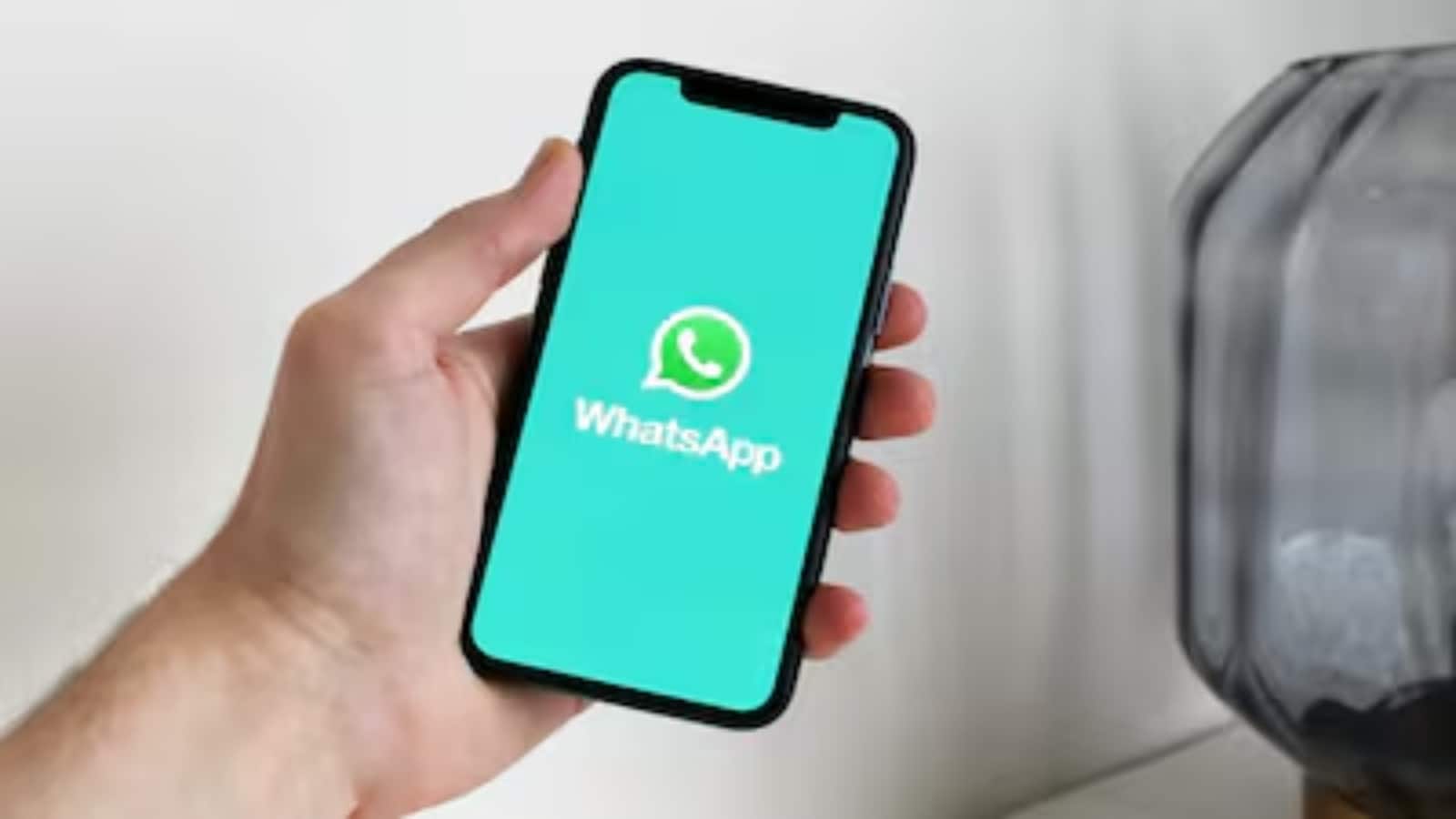 WhatsApp पर Unknown नंबरों को ब्लॉक और रिपोर्ट कैसे करें, जानें स्टेप-बाय-स्टेप पूरा तरीका WhatsApp पर Unknown नंबरों को ब्लॉक और रिपोर्ट कैसे करें, जानें स्टेप-बाय-स्टेप पूरा तरीका