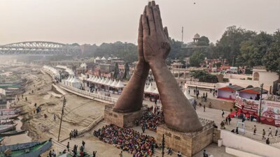 पिछले 11 वर्षों में वाराणसी ने लगभग 28.7 लाख विदेशी पर्यटकों की मेजबानी की है, जिससे शहर की अंतरराष्ट्रीय पहचान और मजबूत हुई है