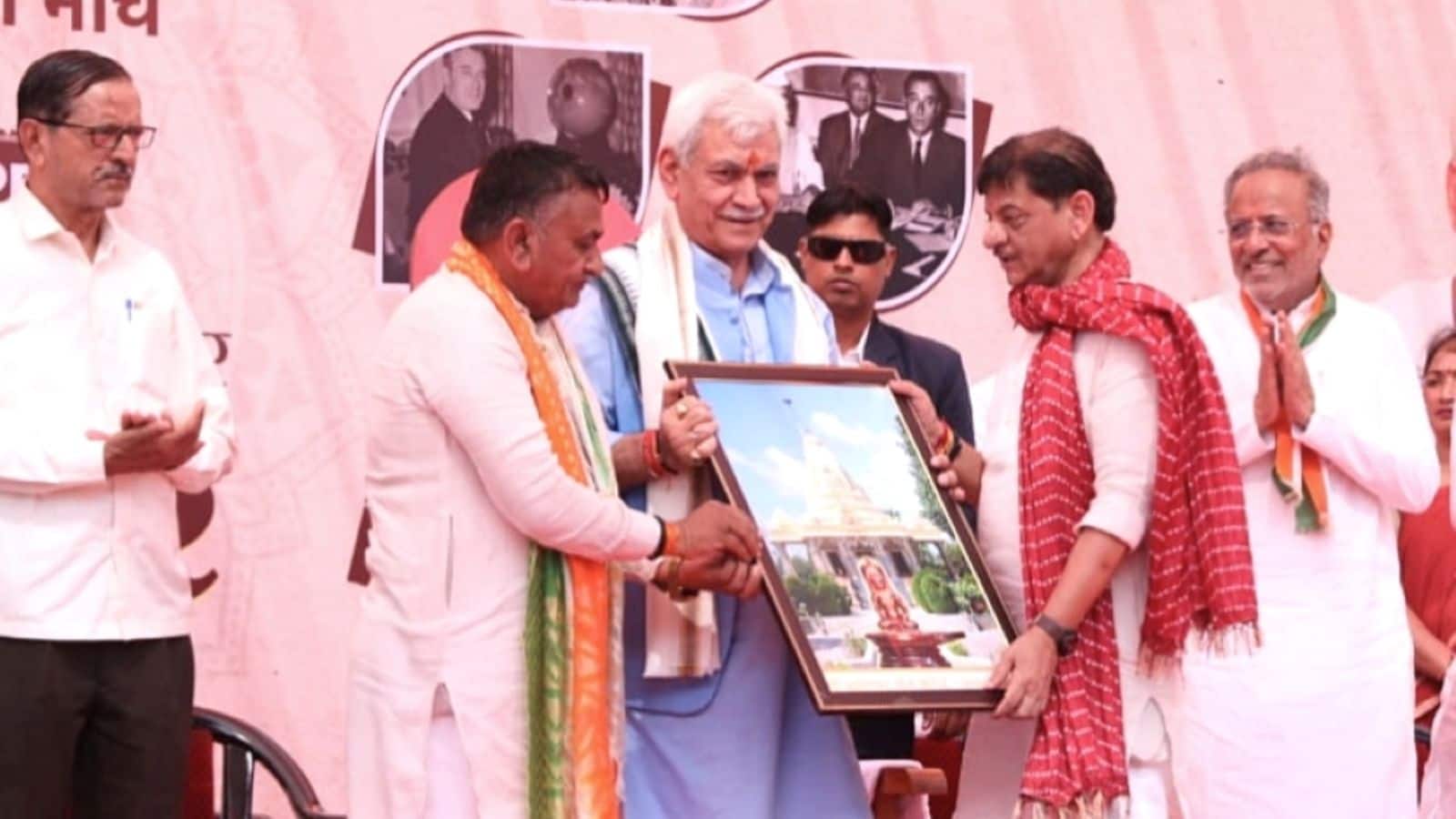 Manoj sinha Saradar Patel (2)