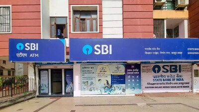 SBI cuts home loan rates, select FD rates; borrowers gain, savers lose from Dec 15, 2025.