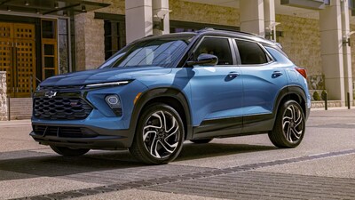 2025 खत्म होने वाला है, और इसी के साथ कई बड़ी कार कंपनियां अपनी SUV मॉडल्स पर साल के आखिरी में जबरदस्त डिस्काउंट दे रही हैं। नए साल की शुरुआत में कीमतें आमतौर पर बढ़ जाती हैं, इसलिए दिसंबर का महीना कार खरीदारों के लिए बेहतरीन मौका साबित हो सकता है, ताकि कीमत बढ़ने से पहले अच्छी डील मिल सके। यहां हम आपको इस महीने मिलने वाले कुछ सबसे बड़े SUV डिस्काउंट्स के बारे में बता रहे हैं। ध्यान दें कि ये डिस्काउंट शहर के हिसाब से बदल सकते हैं और स्टॉक पर निर्भर करते हैं। इसलिए सही जानकारी के लिए अपने स्थानीय डीलर से संपर्क करें।