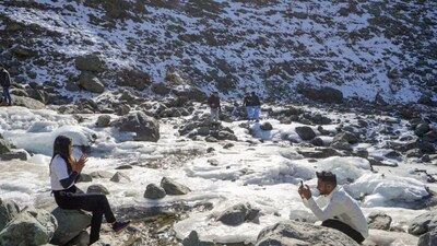 पहाड़ों पर बर्फबारी कम होने का सबसे प्रमुख कारण वैश्विक स्तर पर हो रहा जलवायु परिवर्तन है