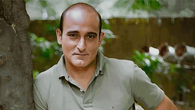 अक्षय की जगह अब फिल्म में जयदीप अहलावत को कास्ट किया गया है। 