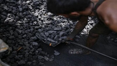 सरकार चाहती है कि Coal India का कामकाज मजबूत बने। 